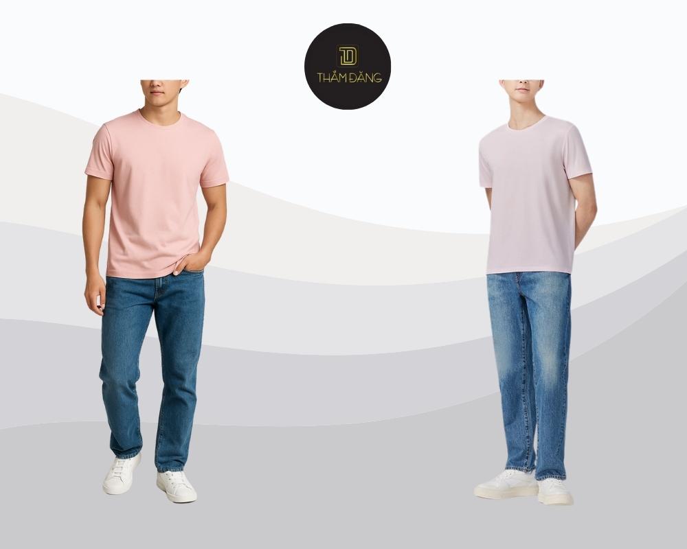 Set đồ áo thun hồng pastel và quần jeans xanh mang đến vẻ ngoài trẻ trung, năng động, dễ phối
