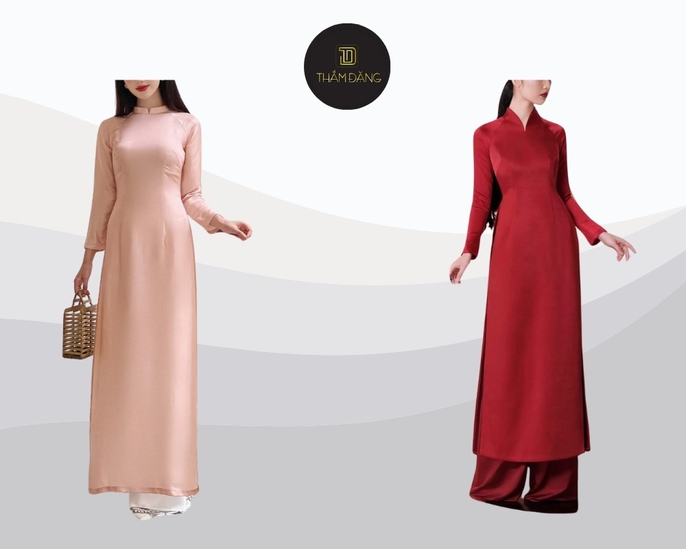 Áo dài truyền thống nhẹ nhàng với gam màu tinh tế là lựa chọn hoàn hảo tôn vẻ đẹp dịu dàng của cô dâu trong lễ dạm ngõ