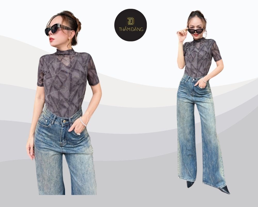 Phối áo xám kết hợp với quần jean xanh dương tạo nên một trang phục đơn giản nhưng thanh lịch và dễ mặc